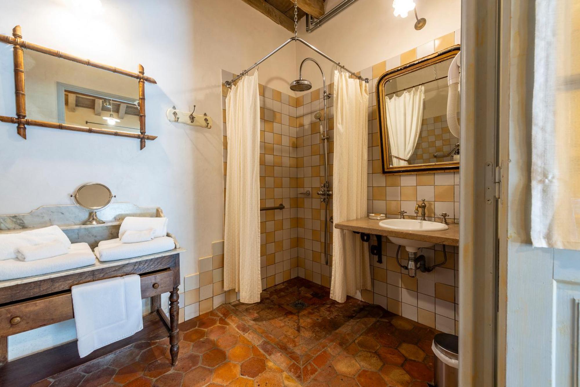 Hotel De La Beursaudiere Nitry Dış mekan fotoğraf