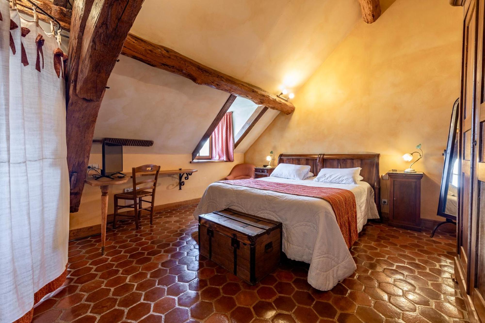 Hotel De La Beursaudiere Nitry Dış mekan fotoğraf