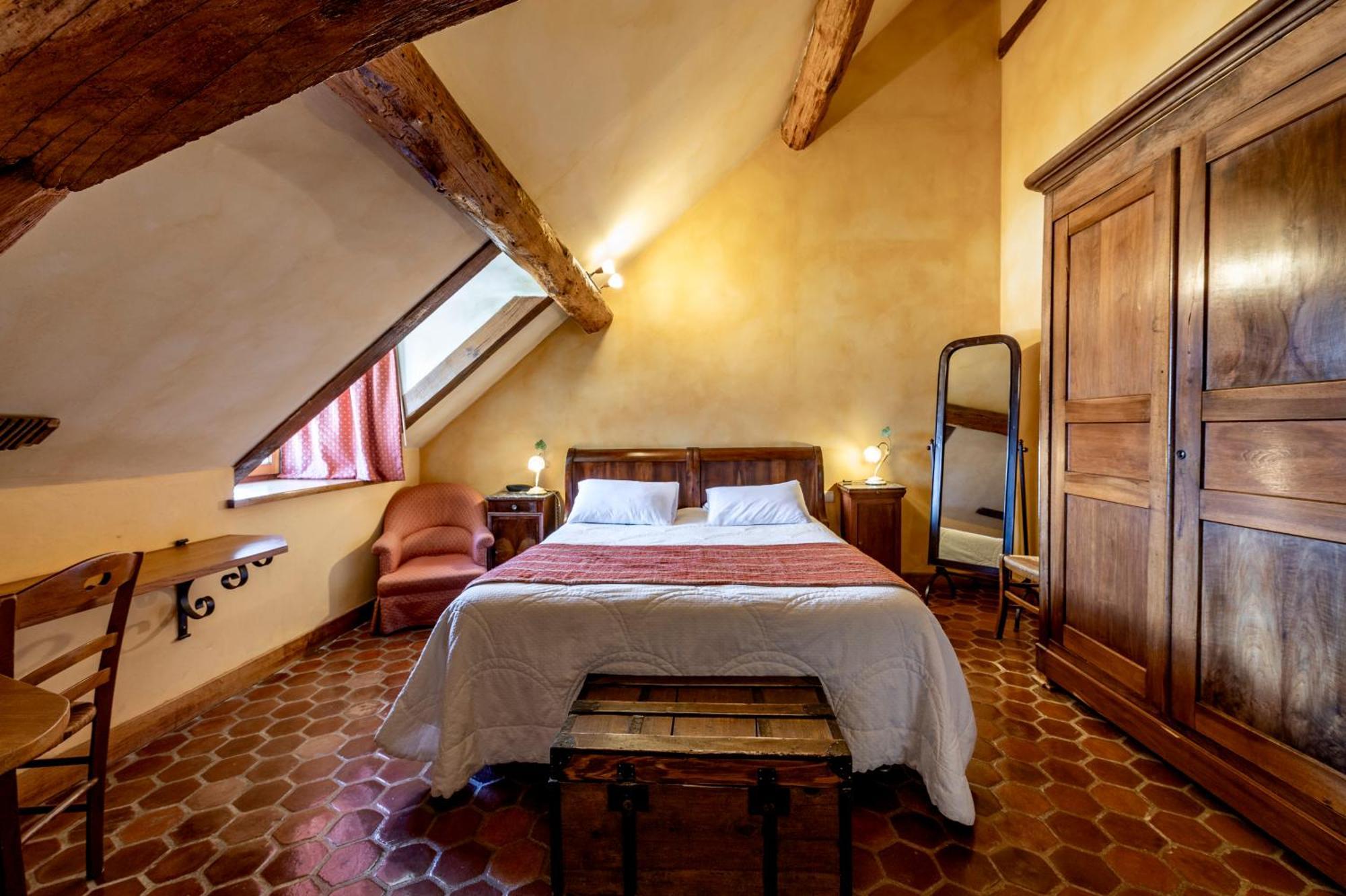 Hotel De La Beursaudiere Nitry Dış mekan fotoğraf