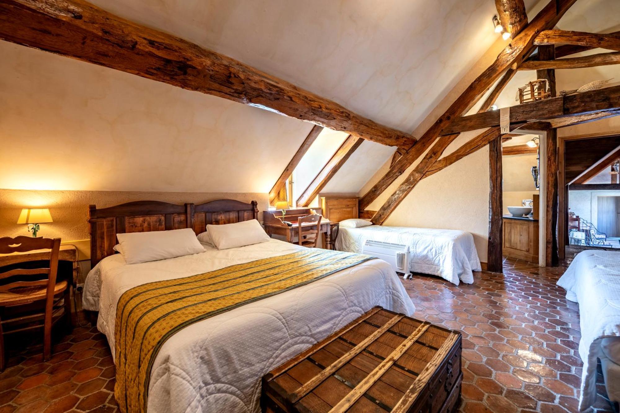 Hotel De La Beursaudiere Nitry Dış mekan fotoğraf