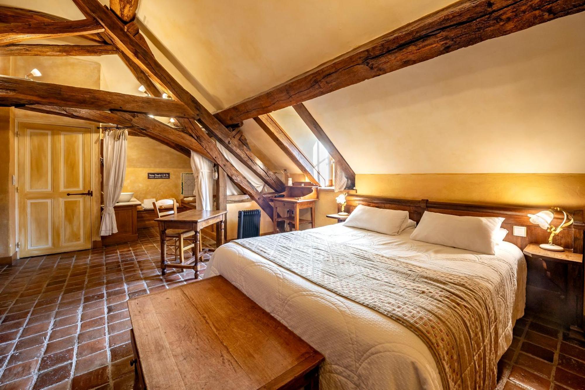 Hotel De La Beursaudiere Nitry Dış mekan fotoğraf