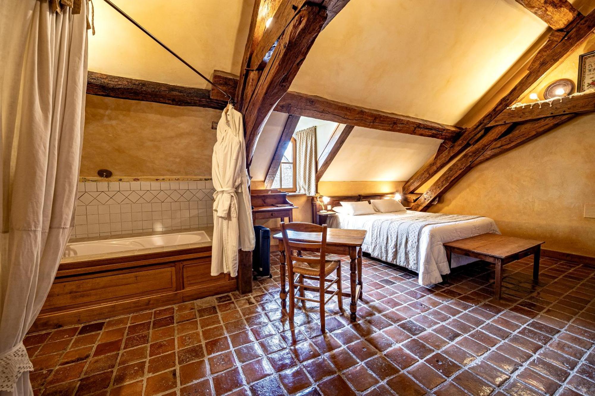 Hotel De La Beursaudiere Nitry Dış mekan fotoğraf