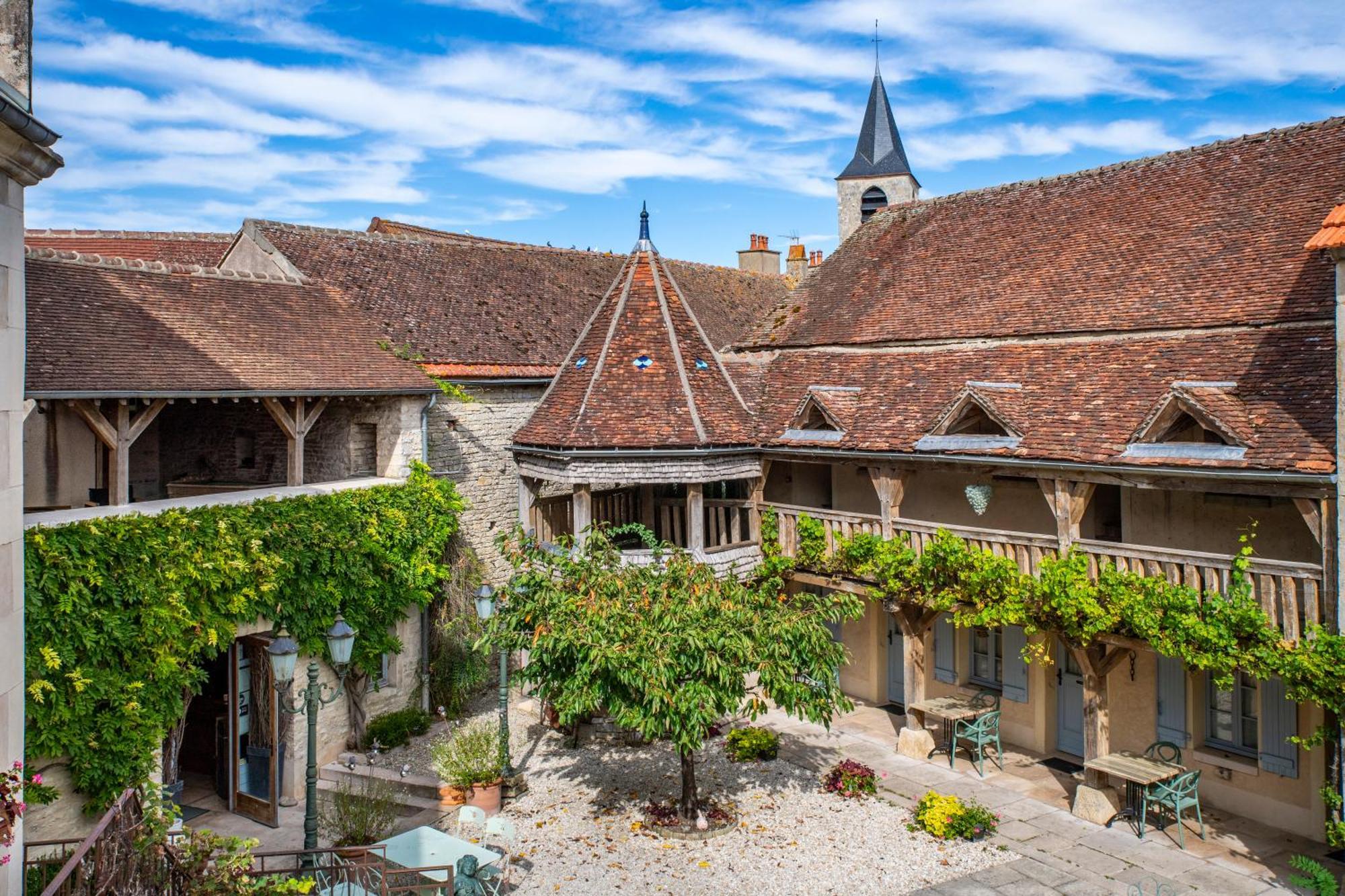 Hotel De La Beursaudiere Nitry Dış mekan fotoğraf