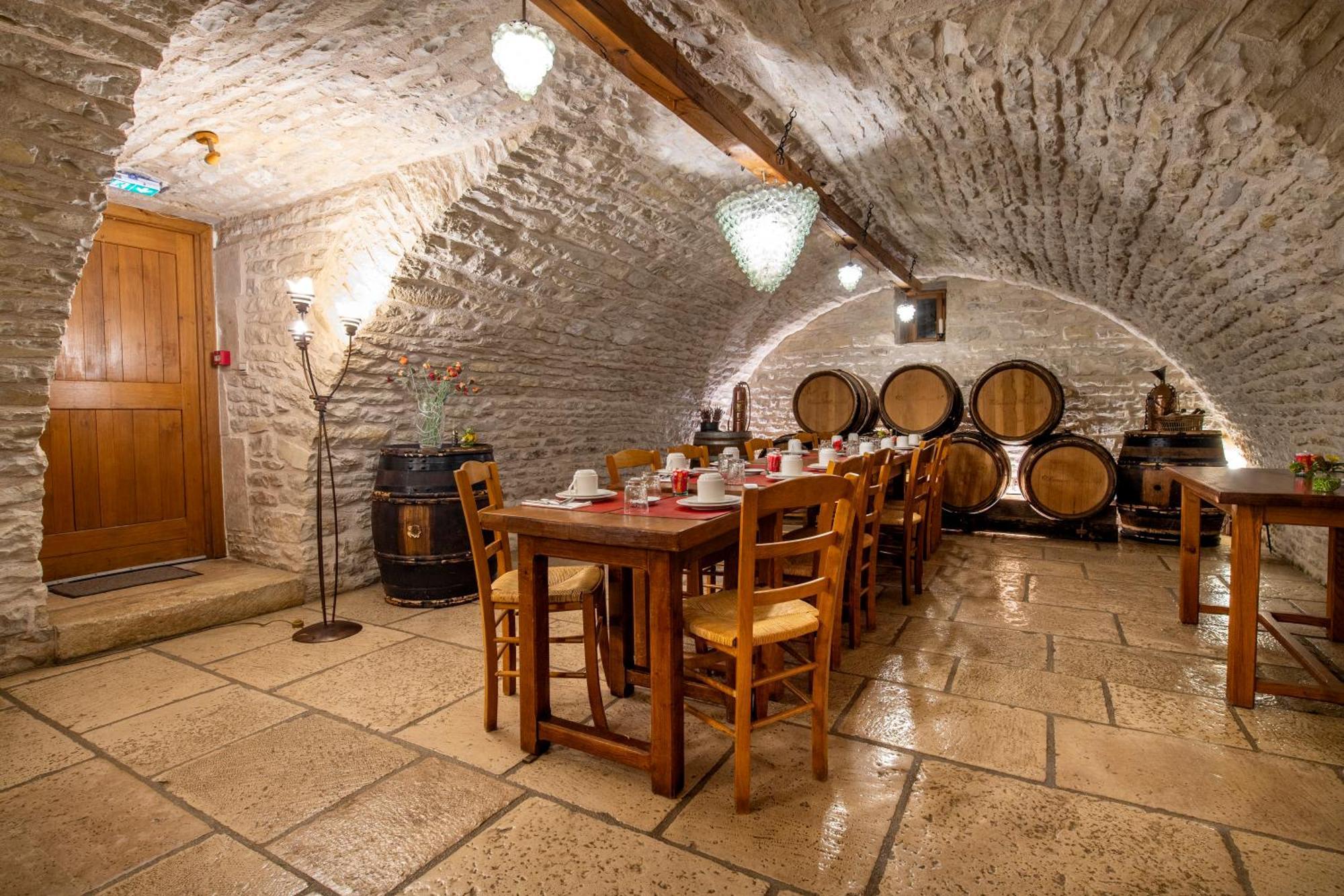 Hotel De La Beursaudiere Nitry Dış mekan fotoğraf