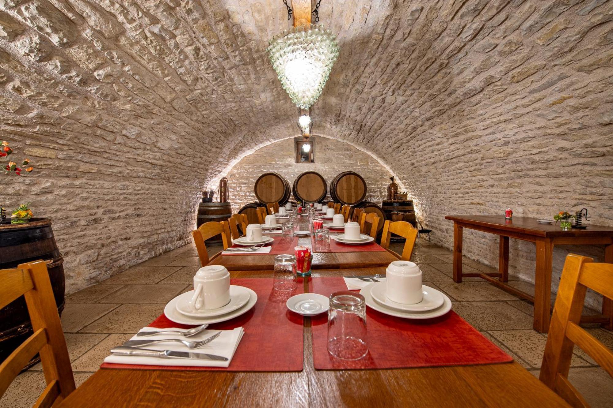 Hotel De La Beursaudiere Nitry Dış mekan fotoğraf