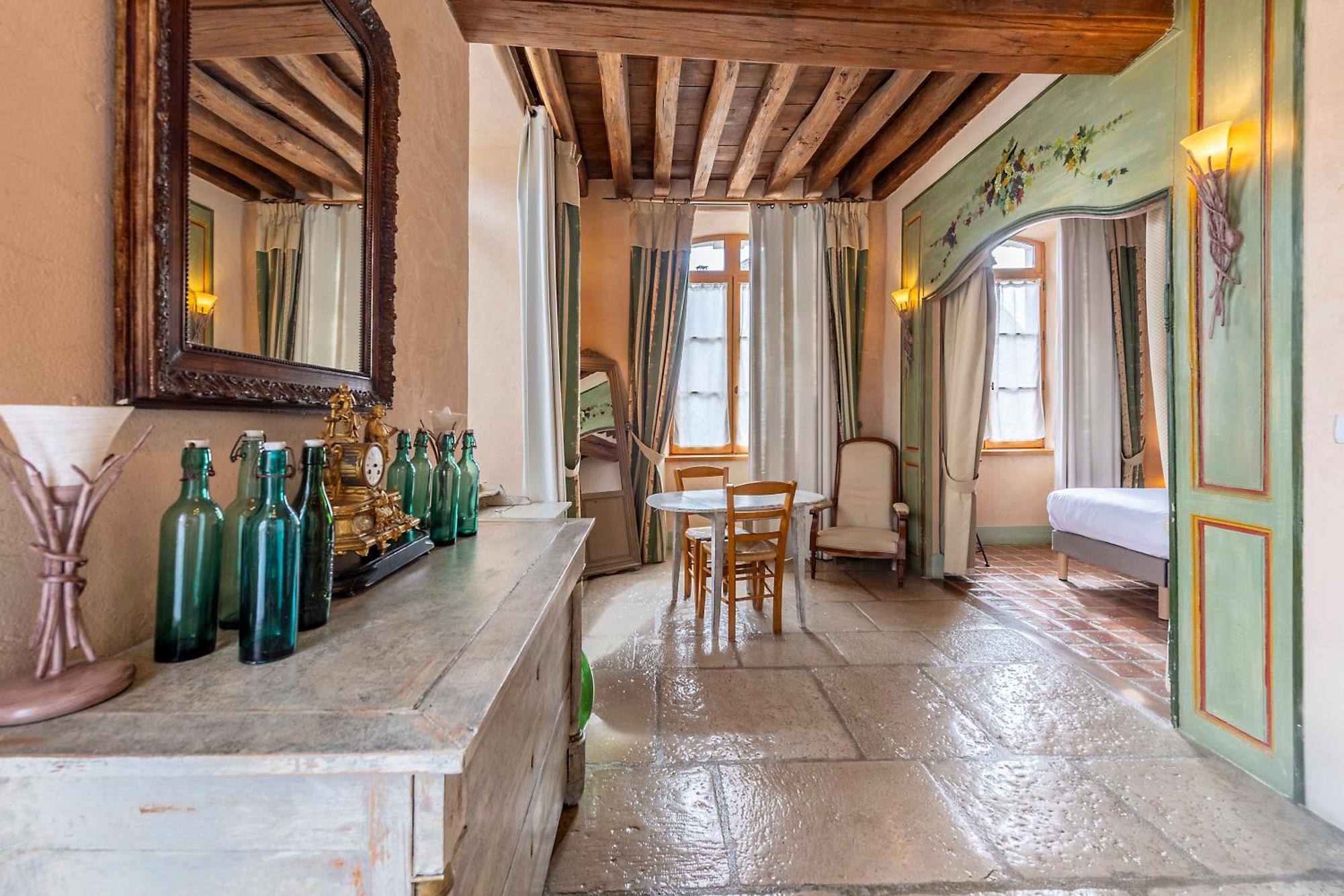 Hotel De La Beursaudiere Nitry Dış mekan fotoğraf