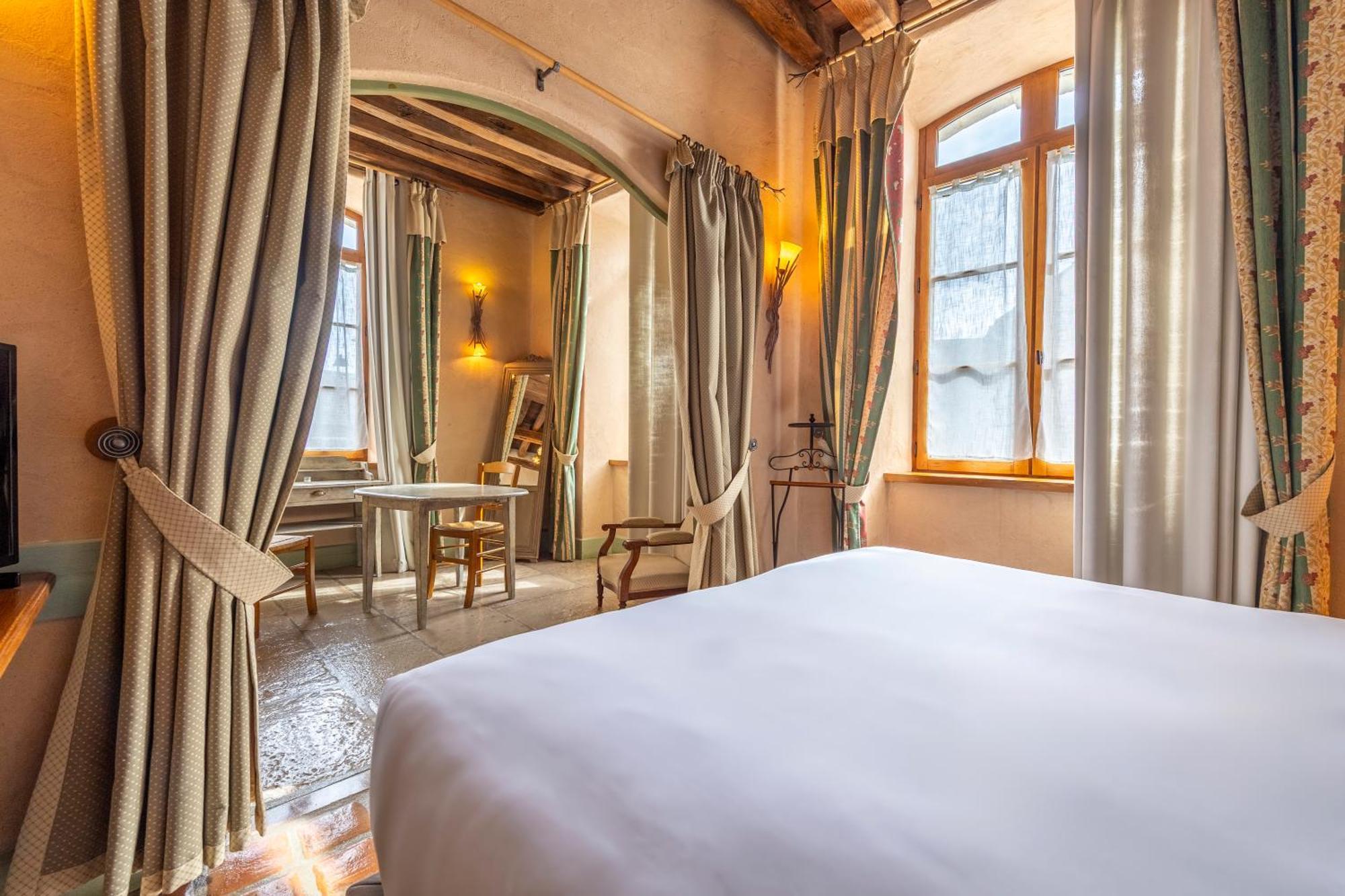 Hotel De La Beursaudiere Nitry Dış mekan fotoğraf