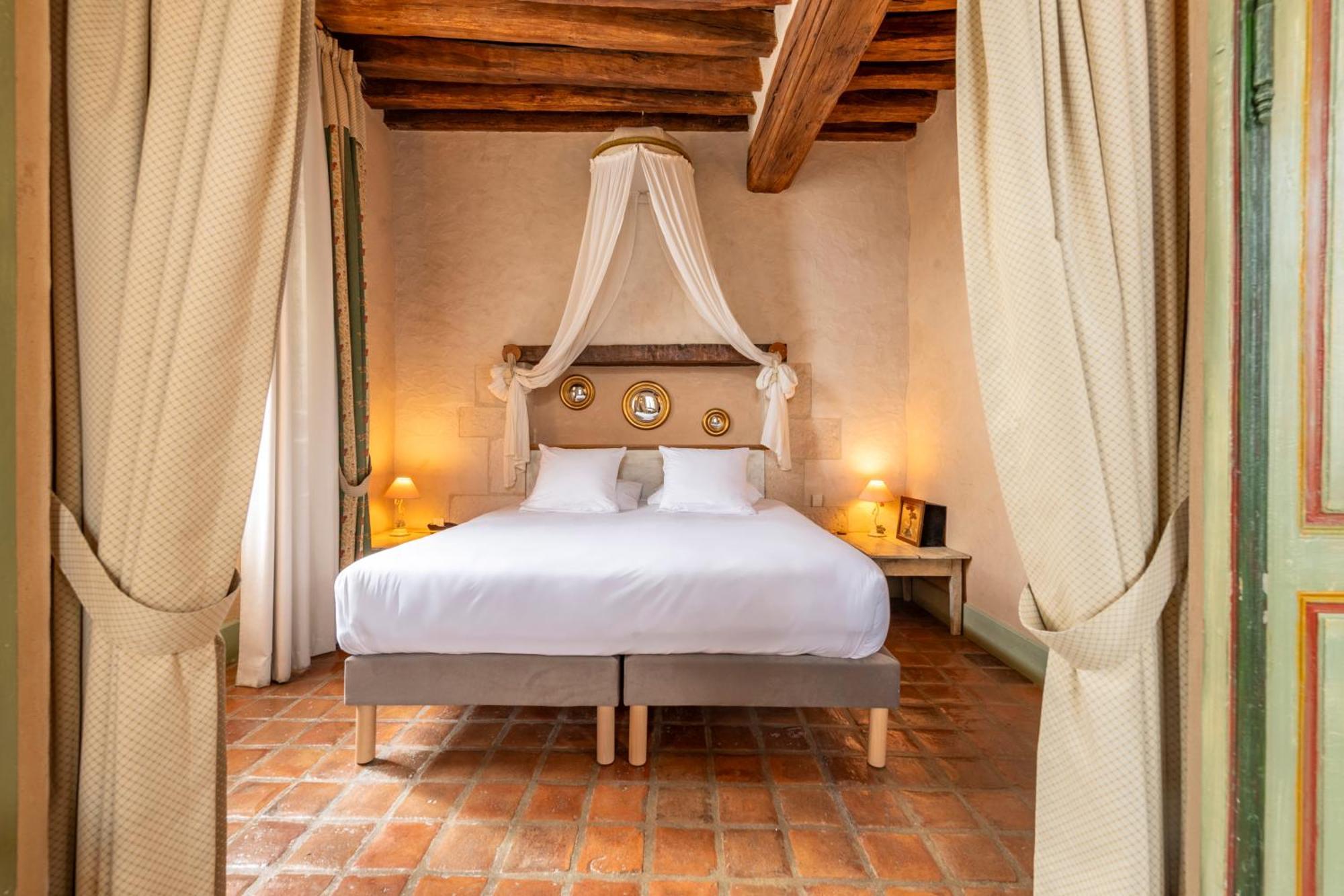 Hotel De La Beursaudiere Nitry Dış mekan fotoğraf